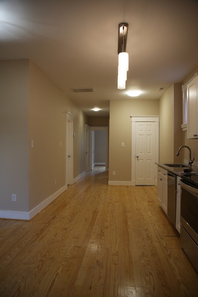Building Photo - 2523 Floyd Ave