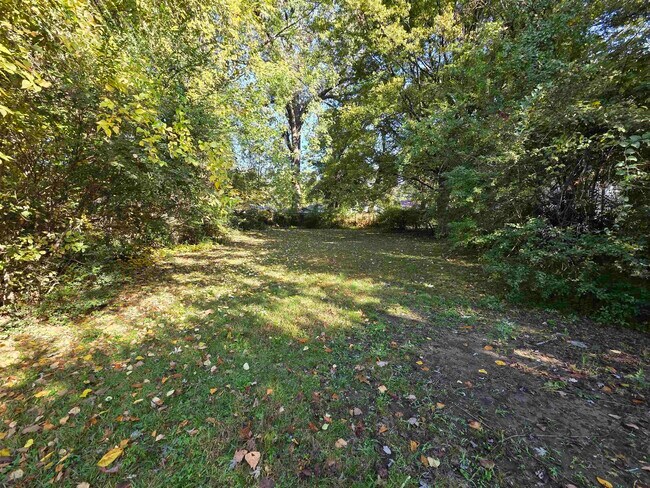 Foto del edificio - 3648 Faxon Ave