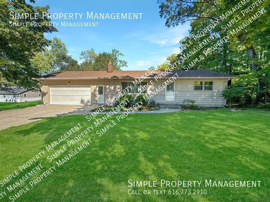 Primary Photo - 3587 Knapp St NE