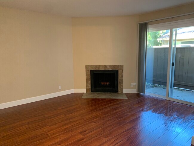 Foto del edificio - 6250 Havenside Dr