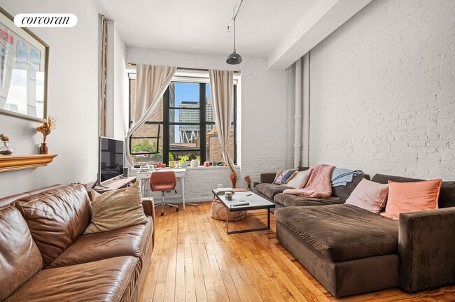 Building Photo - 84 N 9th St