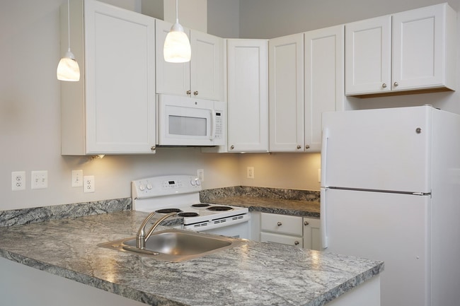 Easy and Convenient - Easy and Convenient House