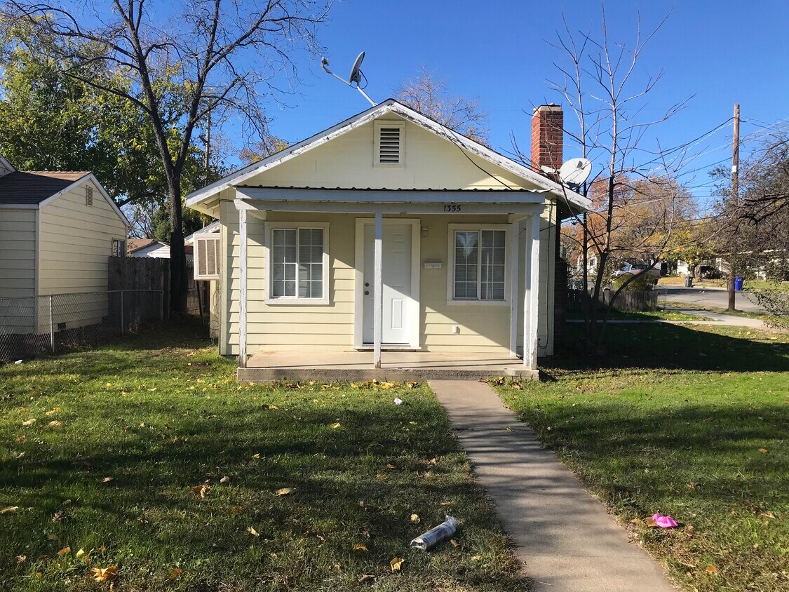 1355 3rd St, Red Bluff, CA 96080 House Rental in Red Bluff, CA