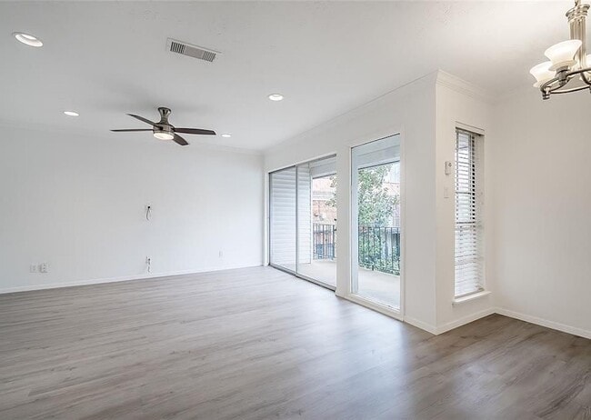 Foto del edificio - 3400 Timmons Ln