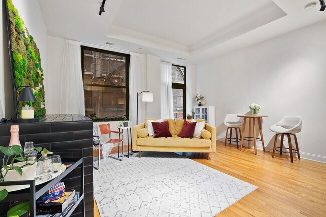 Foto del edificio - 208 W Washington St