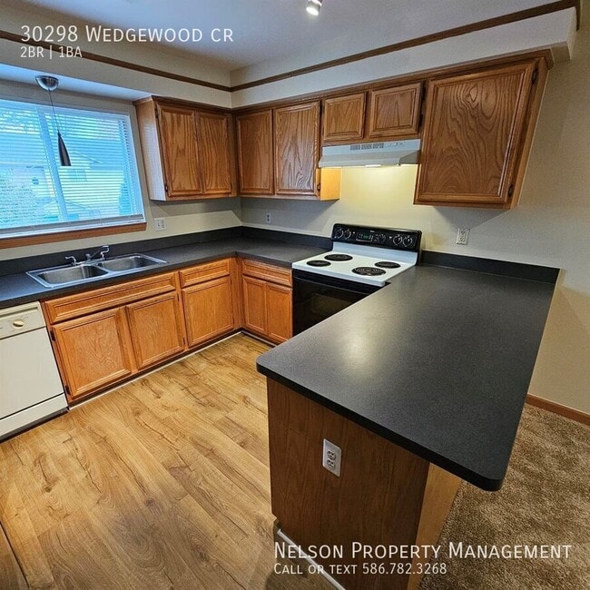 Building Photo - 30298 Wedgewood cr