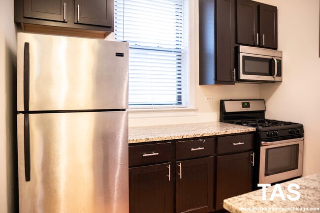 Building Photo - 2175 W Giddings St Building Photo - 2175 W Giddings St