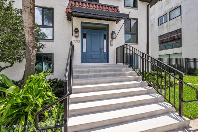 Building Photo - 2343 Costa Verde Blvd