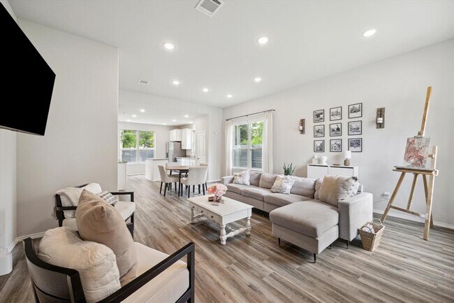 Building Photo - 10897 Mockingbird Pl