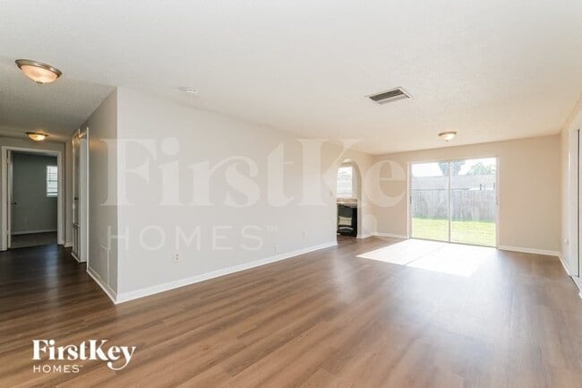 Building Photo - 1007 Coldstream Ct