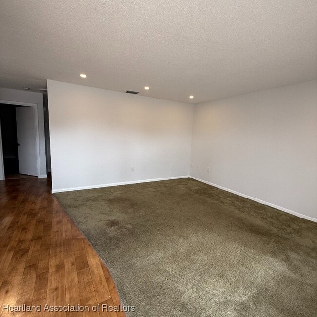 Building Photo - 317 E Main St