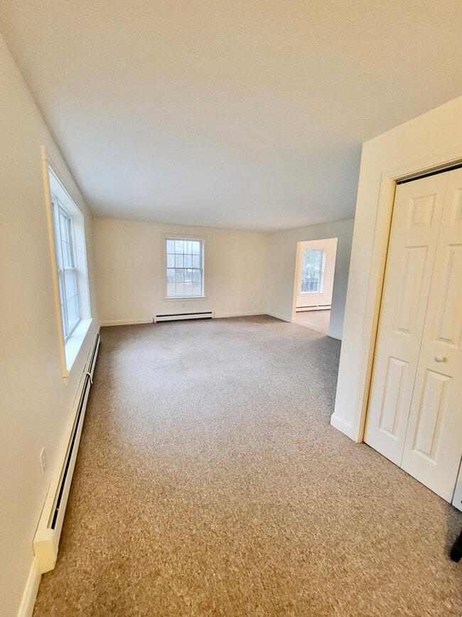 Living room - 18 Melvin Ave