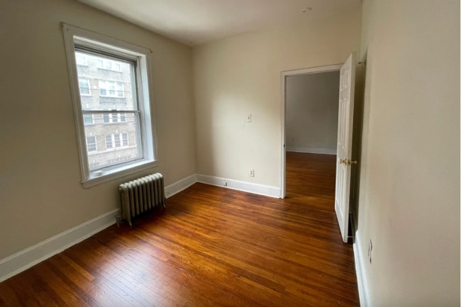 Building Photo - 425 N 36th St