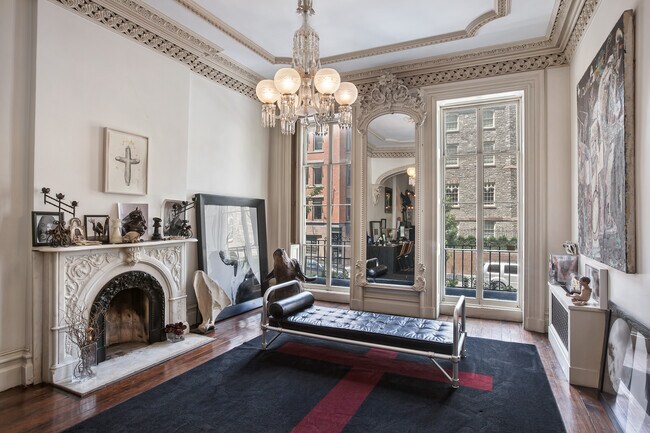 Foto del edificio - 444 W 20th St