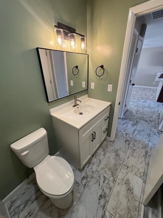 Foto del edificio - 5455 Old Jacksonville Rd