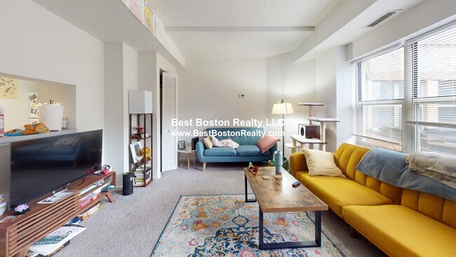 Foto del edificio - 175 Beacon St