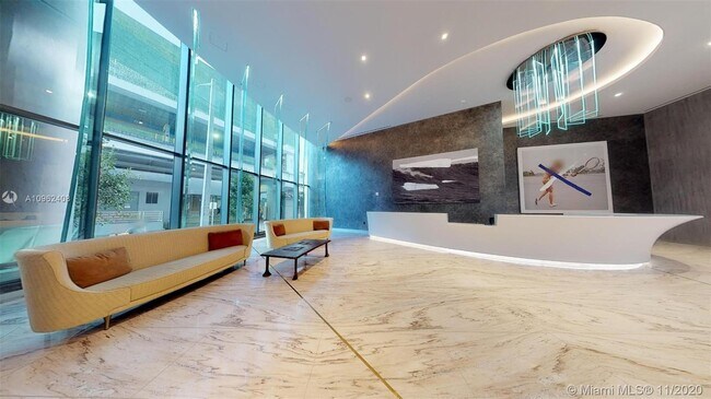 Building Photo - 1000 Brickell Plaza