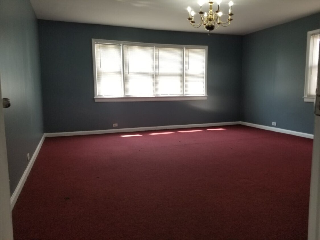 Living Room - 63 Lake St