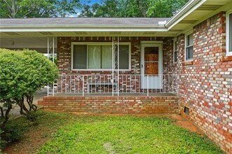 Building Photo - 1808 Sandy Plains Rd