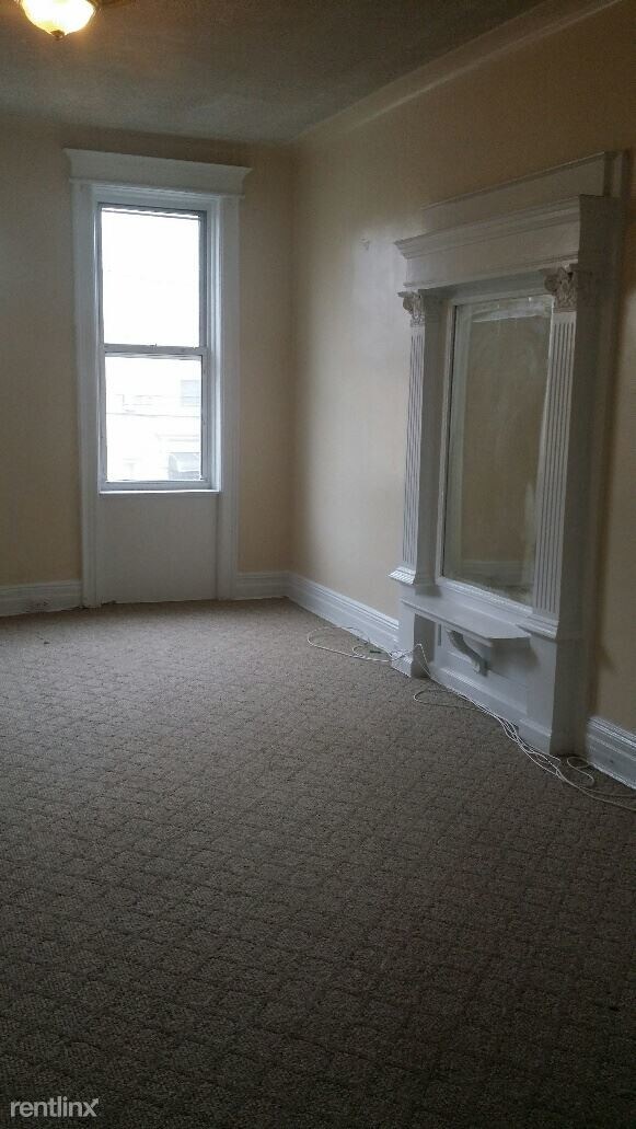 Building Photo - 2 br, 1 bath  - 7508 61st St 2nd Fl