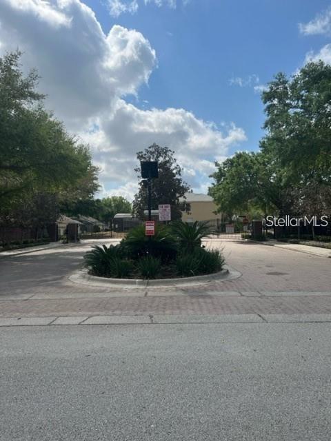 Building Photo - 321 Henley Cir