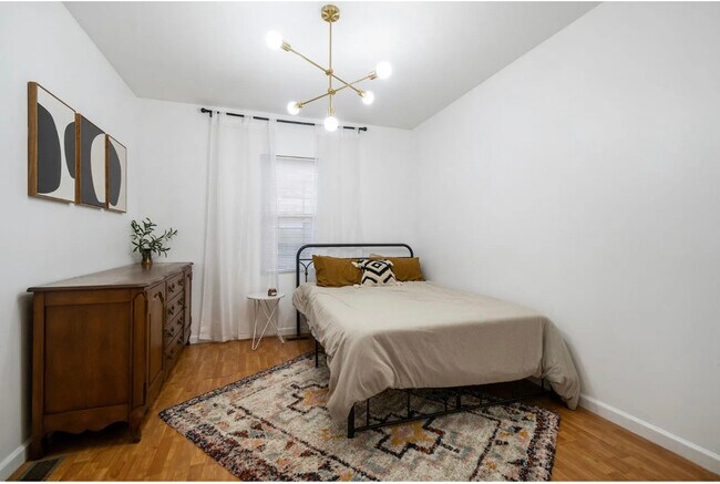 Foto del edificio - 1537 W Stiles St