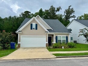 Building Photo - 132 Light Ln