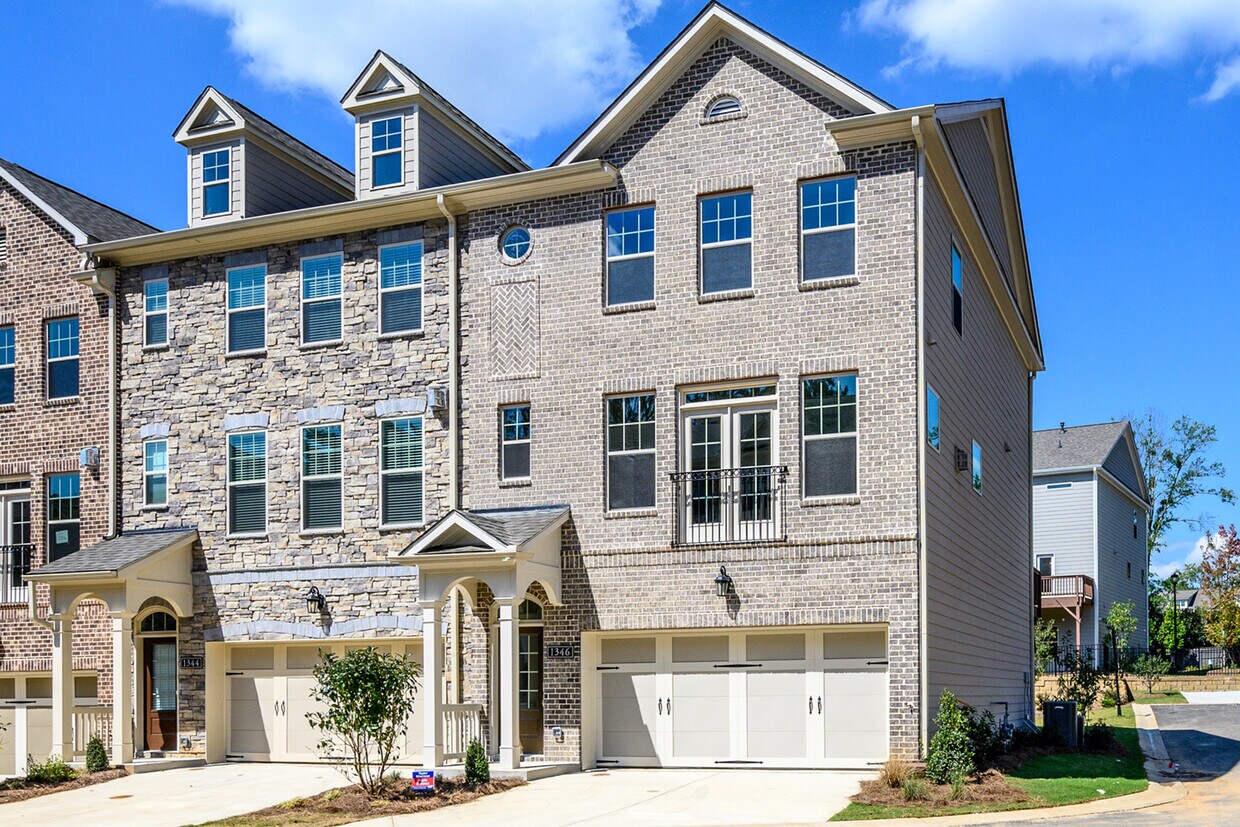 Foto principal - 1346 Rosen Rd