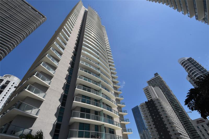 Foto principal - 1100 S Miami Ave