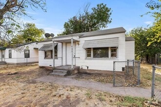 Building Photo - 1613 Hawes Ave