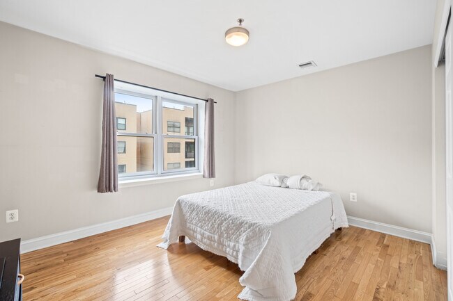Foto del edificio - 214 Jackson St