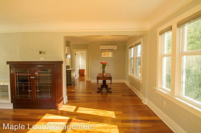 Building Photo - 3 br, 1.5 bath House - 6522 20th Ave NE