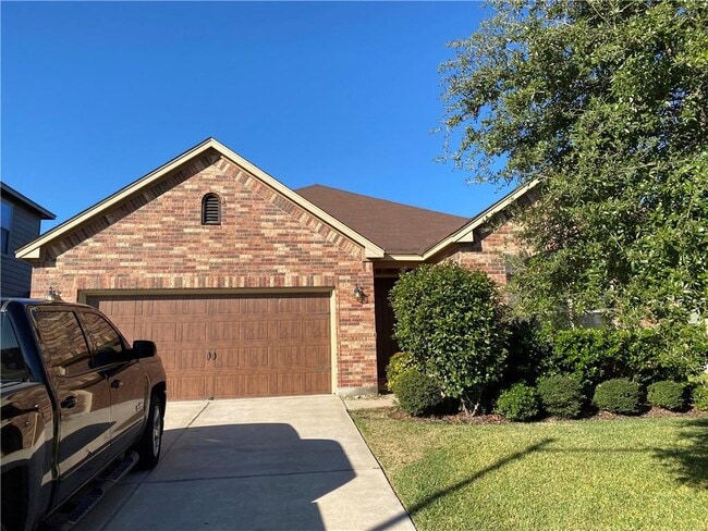Building Photo - 14428 Lake Victor Dr