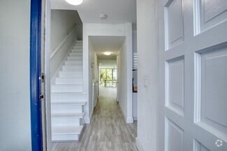 Building Photo - 4246 Deste Ct