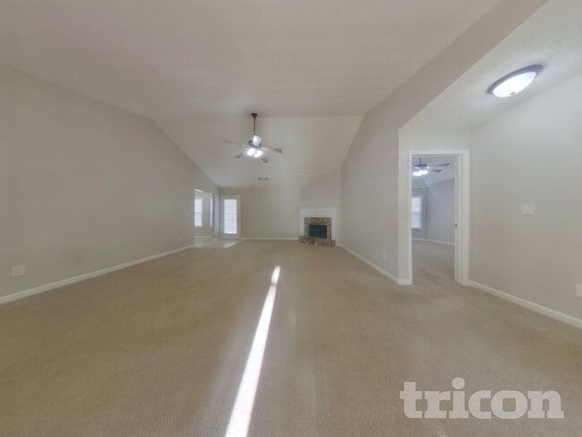Building Photo - 1616 Brook Ln