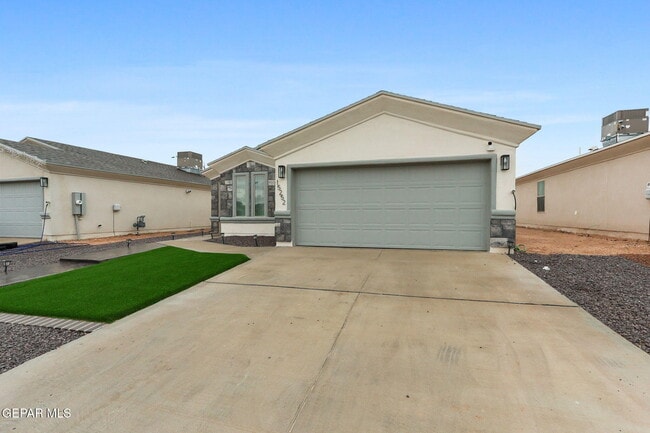 Foto del edificio - 15252 Apex Ct