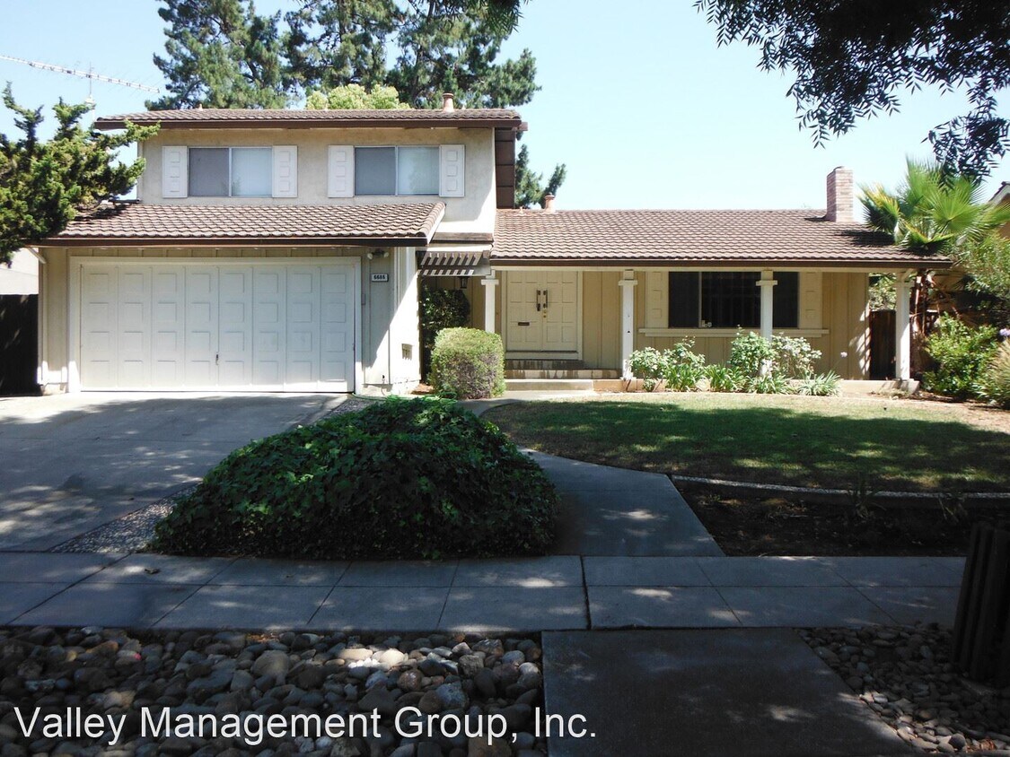 Primary Photo - 4 br, 3 bath House - 6686 Mt. Hope Dr.