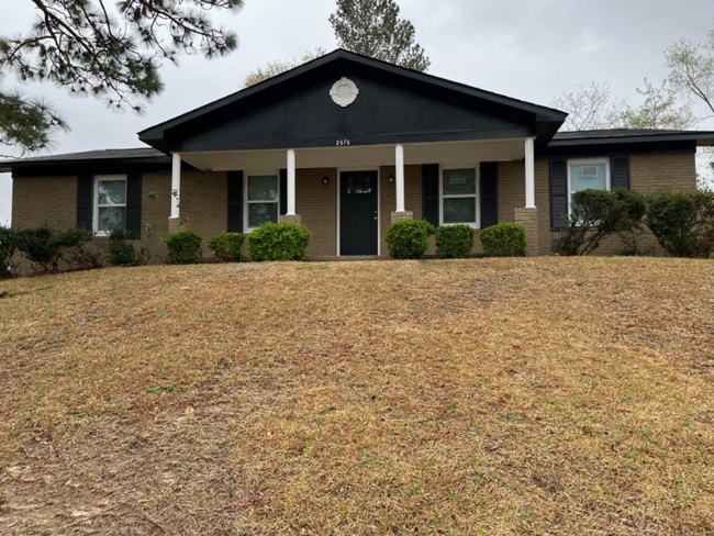 Foto del edificio - 3 Br Brick Ranch