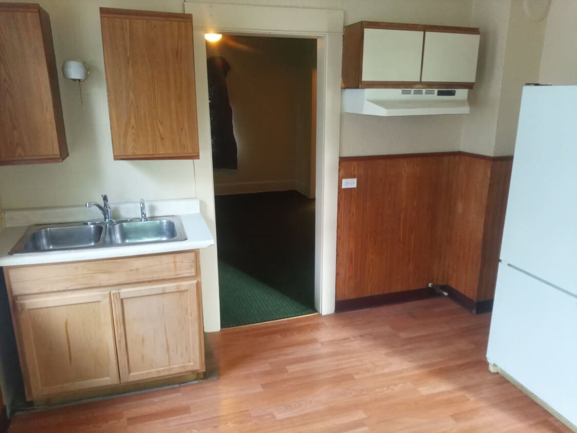 kitchen - 532 E 22nd St