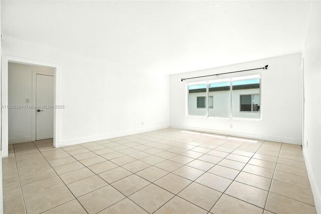 Building Photo - 732 82nd St
