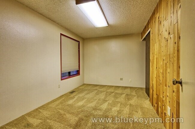 Foto del edificio - 3 bed, 2 bath home in Portland near Highwa...