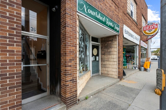Building Photo - 36 Main St