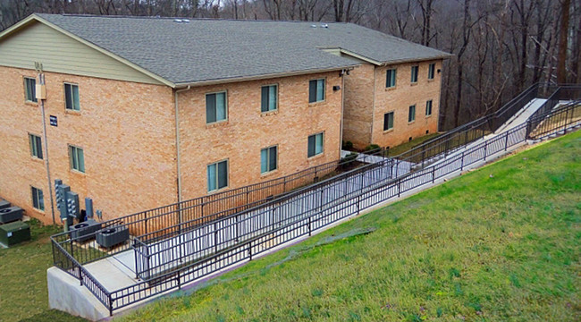 Building Photo - Maplewood Apartments