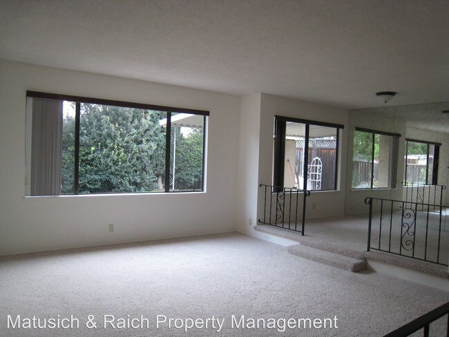 Building Photo - 346 Blossom Hill Rd