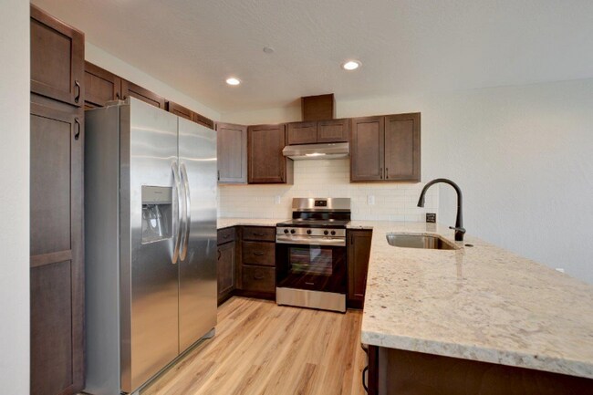 Foto del edificio - 7435 Denman Ct