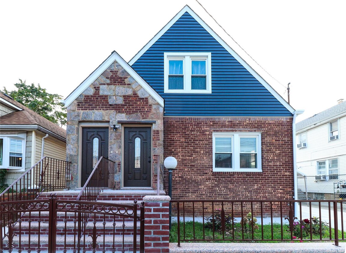 Primary Photo - 121-56-121133 133rd St