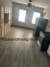 Building Photo - 1734 W 18th Pl