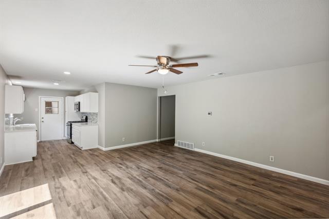 Building Photo - 6024 Barry Dr