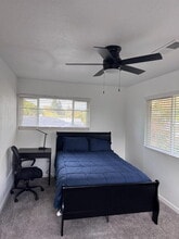 Building Photo - 2445 Town Cir