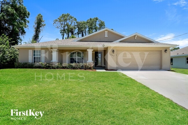 Building Photo - 1002 NE 33rd Ln